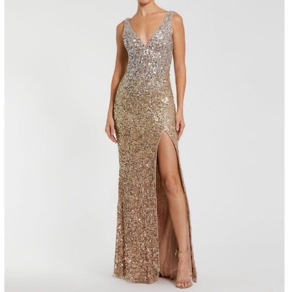 Mac Duggal Shimmering Gold Ombré Sequin Slit V- Neck V-Back Column Gown Reemoly
